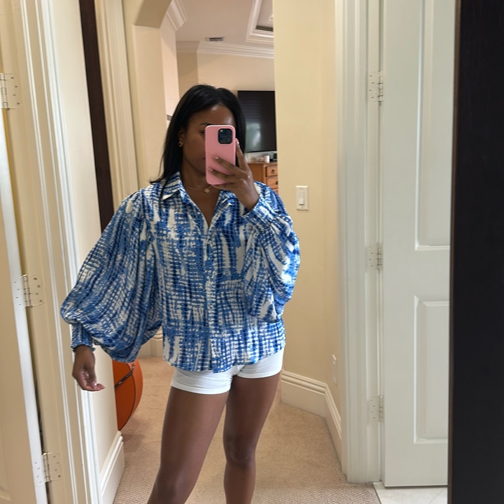 Blue blouse